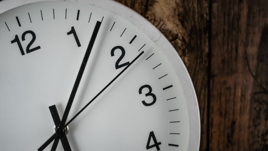 手をパチンと叩き｢よし､やるぞ｣と声に出す…集中力が一気に高まり仕事がサクサク進む｢たった1分のメソッド｣