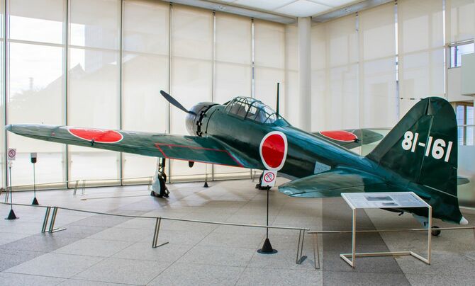 三菱零式艦上戦闘機五二型（A6M5）