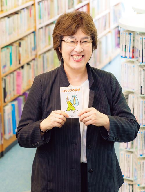 渋谷教育学園渋谷中学高等学校　高際伊都子先生（出所＝『<a href="https://www.amazon.co.jp/exec/obidos/ASIN/B0C4Y82Q2T/presidentjp-22" target="_blank">プレジデントFamily2023夏号</a>』）