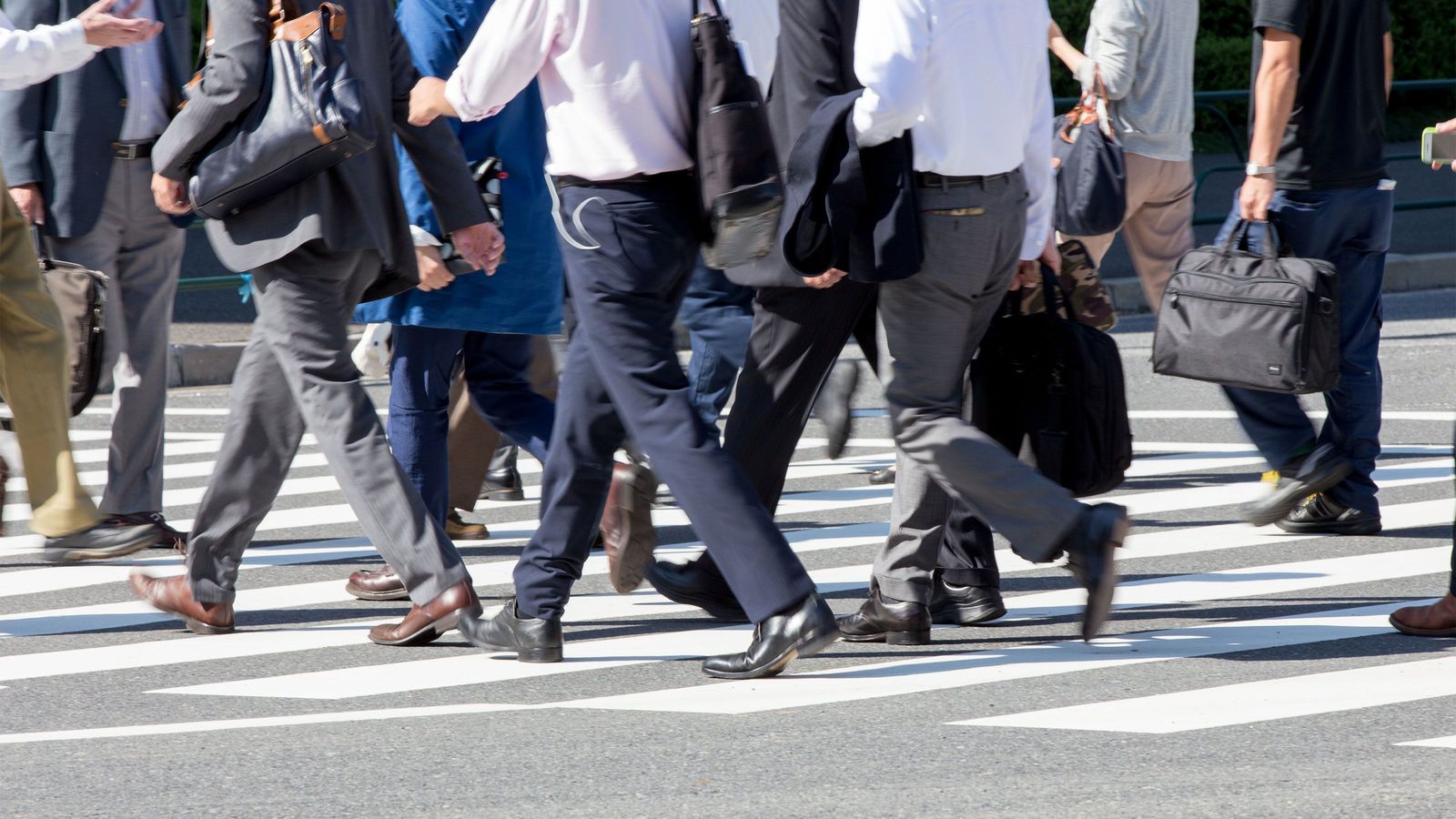 5類移行で｢出社派とリモート派｣企業の二極化が一気に加速…将来笑うのはどちらか 出社に戻すことは簡単だが採用は不利に