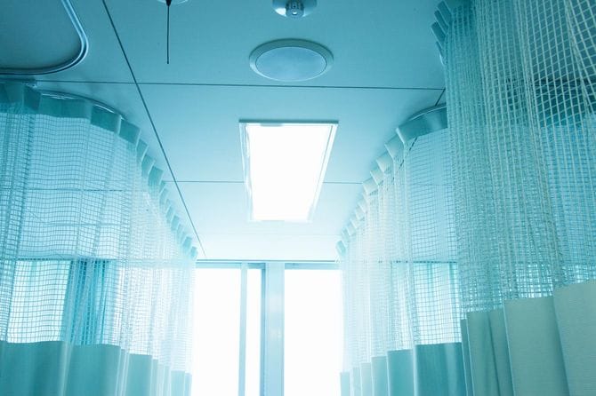 病院のカーテン