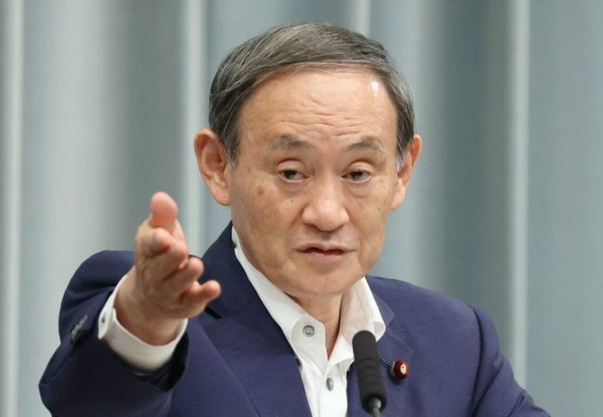 記者会見する菅義偉官房長官＝2020年9月3日午前、首相官邸