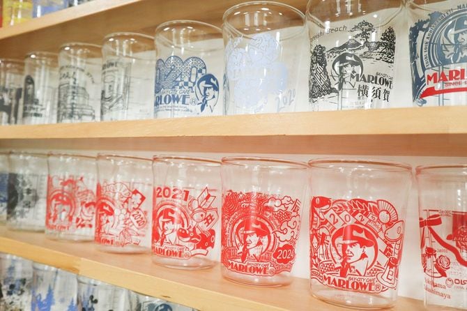 下段は、毎年好評の干支がデザインされているビーカー