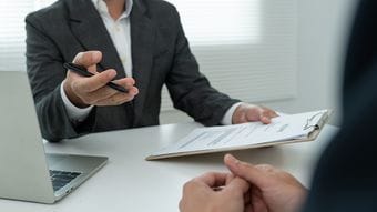 韓国人は｢させていただきます｣を理解できない…自分中心に世界を認識する言語の"してあげます思考"