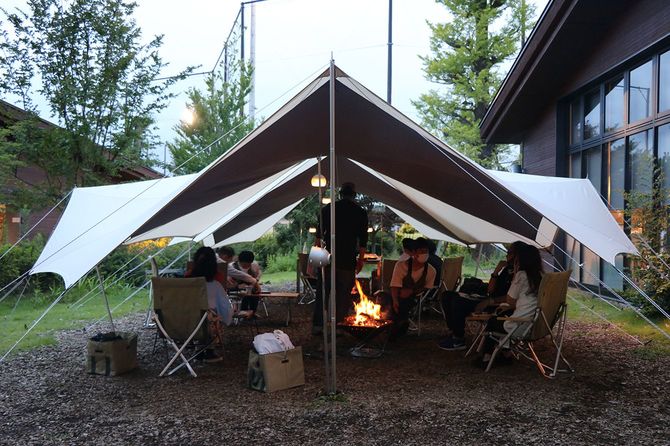 「スノーピーク-昭島アウトドアヴィレッジ」で行われた焚火の様子