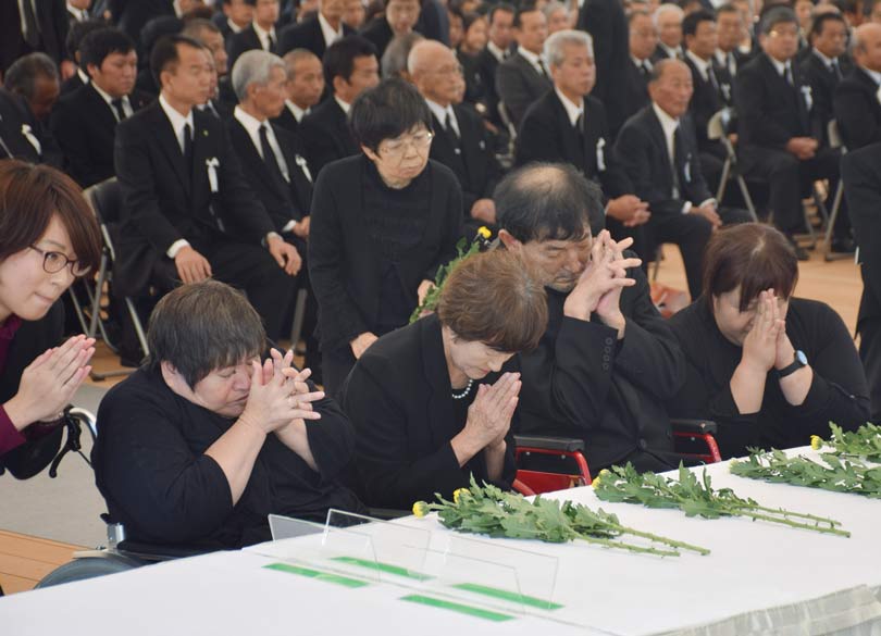 社説では朝毎だけが触れた石牟礼道子の死 「公害」に向き合った孤高の作家