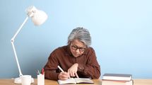 だから目標なんて宣言するな…72歳で英検1級に合格した人が"たった1人"を除いて誰にも言わず独学したワケ