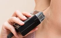 ｢アソコの毛を剃りま～す！｣出演者はノーギャラの素人女性…それでも異例の高視聴率を取った深夜番組の内容