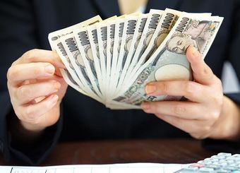 お金に愛される人、逃げられる人