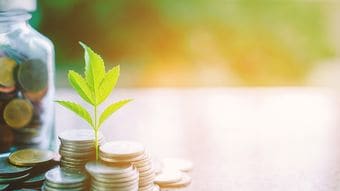 ハーバード卒のパックンが驚いた｢見栄のために金を使う日本人の根本的問題｣