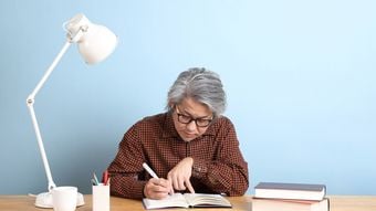 だから目標なんて宣言するな…72歳で英検1級に合格した人が"たった1人"を除いて誰にも言わず独学したワケ