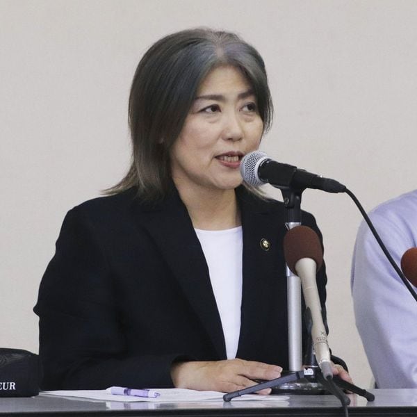 2025年7月2日、記者会見を開いた静岡県伊東市の田久保真紀市長=伊東市