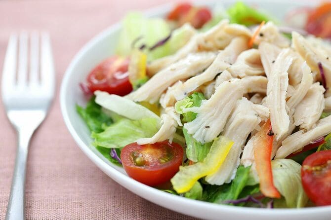 チキンのサラダ