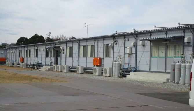 湘南鎌倉総合病院のコロナ臨時病棟外観