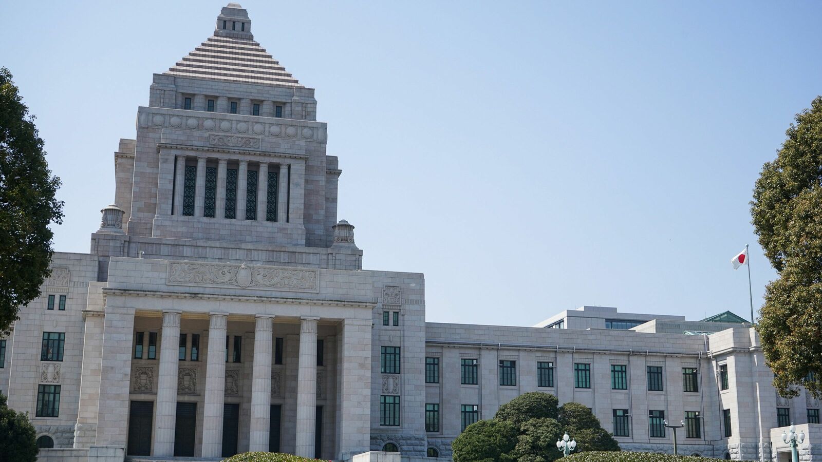 やがて自民党に吸収されるだけ…国民民主党がまんまとハマった｢提案型野党｣という毒饅頭 ｢批判ばかりのほかの野党とは違う｣と言うけれど…