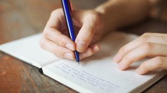 東大生あるある"ベッド上が散らかって汚い"訳