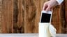そりゃスマホを手放せるわ…スタンフォード大の行動学者が開発したスマホ依存を断ち切る