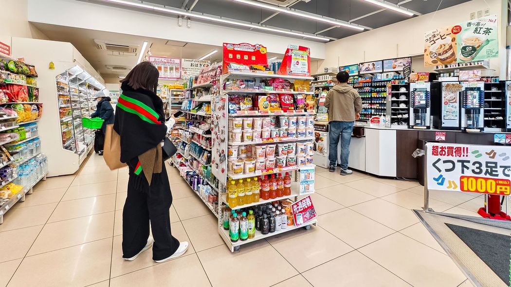 コンビニ4店舗の店長は全員外国人…日本人オーナーがネパール人の元留学生に任せた"レジ打ち以外の仕事"