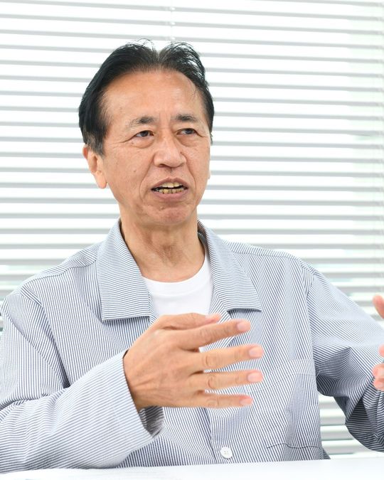 土屋 哲雄（つちや・てつお）ワークマン専務取締役 1952年生まれ。東京大学経済学部卒業後、三井物産に入社。三井物産デジタル社長、三井情報開発（現三井情報）取締役執行役員などを経て、2012年にワークマン入社。同社常務取締役を経て、19年から現職