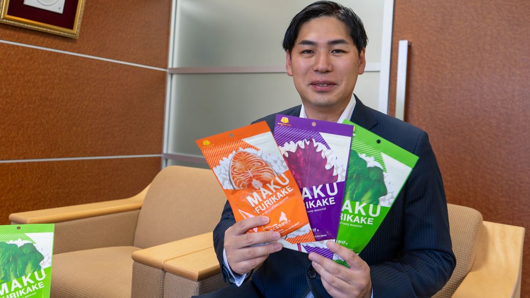 ｢歴史が長いだけの会社｣にしたくなかった…日本初のふりかけを作った老舗が｢巻くふりかけ｣で起こした逆転劇 元祖だからと「あぐらをかかない」5代目社長の思い