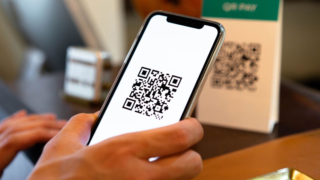 クレカなら何もせずに｢1%還元｣なのに…楽天ペイ､PayPay､d払い｢改悪が続くQRコード決済｣とどちらがお得か
