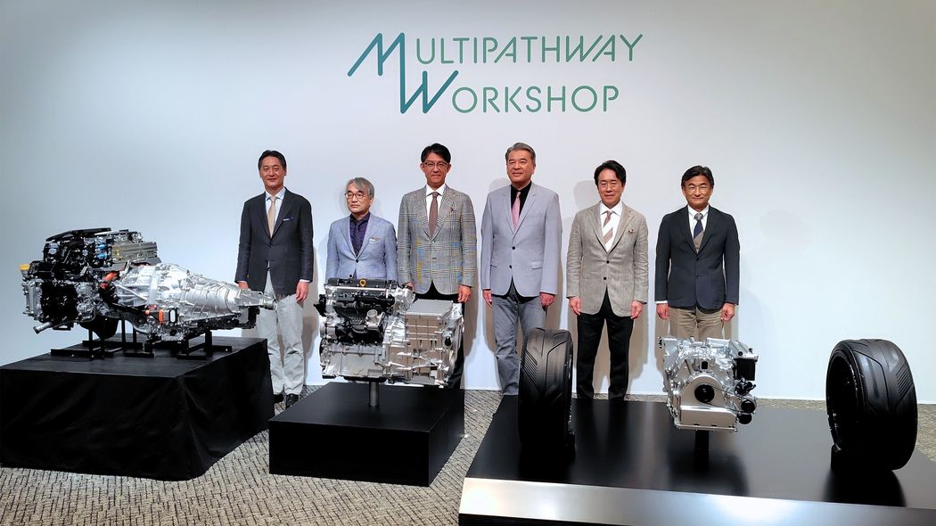 これはトヨタの勝利宣言だ…中国･欧米の｢国策BEV｣を尻目に開発続ける新型エンジンの中身 HEV技術で世界を大きくリードしながらBEVも本気