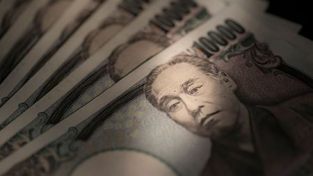 1万円札は福澤先生のままにしろ｣と言い出した…塾高を甲子園優勝に導い