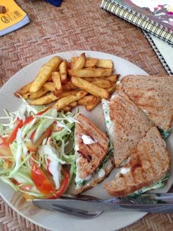 旅行先のインドにて。色々な人に会っておしゃべりするのが好きです。ちなみに英語は喋れません。日本語で喋っていました。