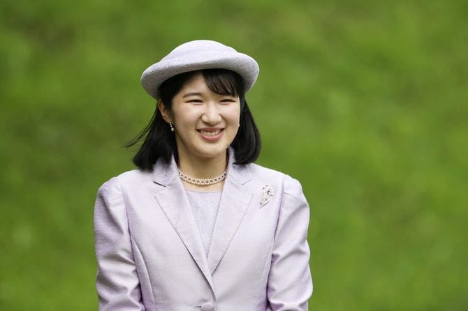 春の園遊会に臨まれる愛子さま＝2026年4月17日午後、東京・元赤坂の赤坂御苑（代表撮影）