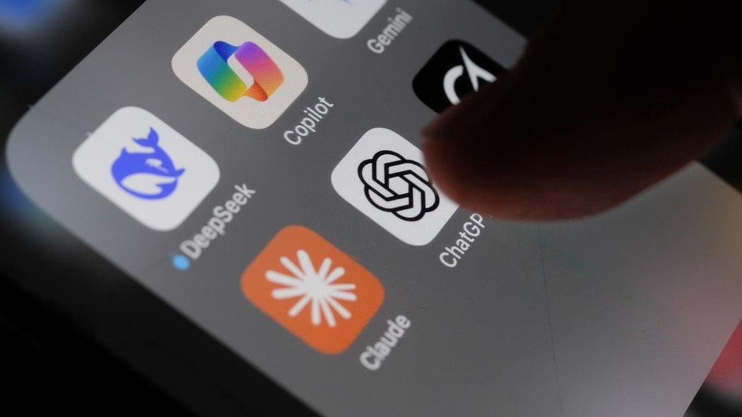 なぜ｢中身がないのにまくしたてる人｣の話を信じがちなのか…知らないとヤバい"流暢性バイアス"とは コンサル会社が営業マニュアルで何度も訓練させるワケ