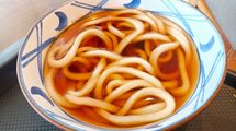 子育て期の女性の｢ファミレスでいつも素うどん､つらい｣に辛辣コメント殺到…世間はなぜ母に厳しいのか