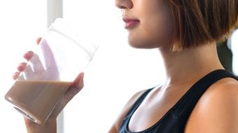 栄養ドリンクでも､コーヒーでもない…産業医が｢疲れやすい人｣に勧める､午後3時の休憩タイムに最適な飲み物