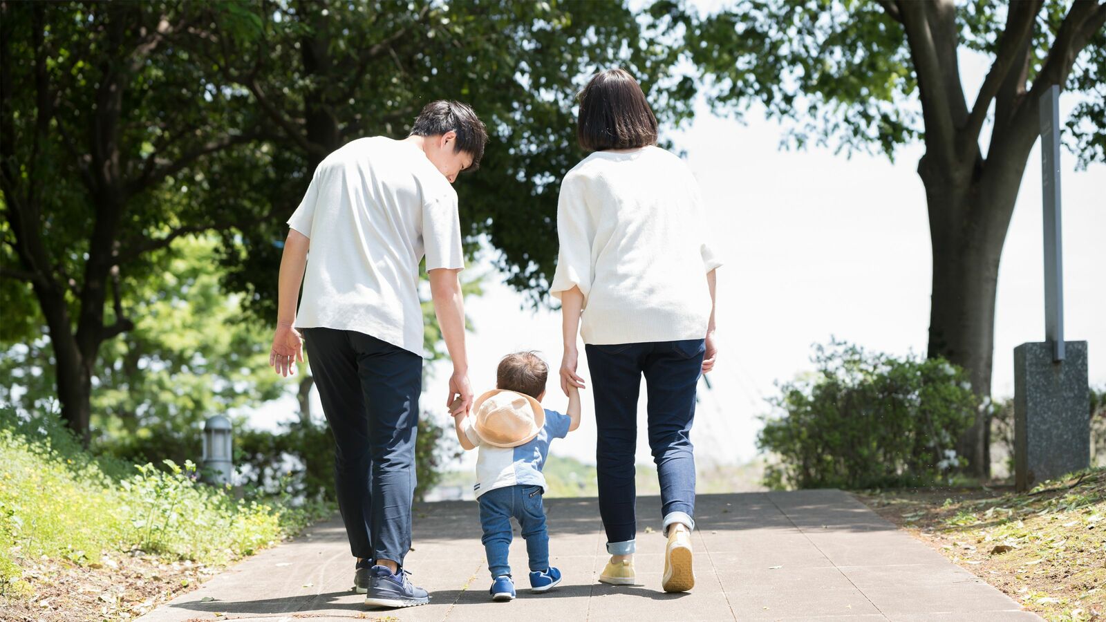 子育てが大変な時期だけではない…多くの先進国で｢子どもがいる人のほうが幸福度が低い｣納得の理由 親が子育てをしなければならない社会が問題