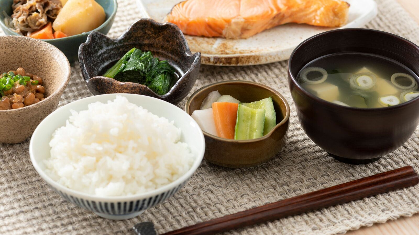 糖尿病のリスクが高くなるのはどっち…医師｢朝ごはんは食べたほうが健康にいいのか｣の最終結論 朝ごはんを抜くことで昼食後の血糖値が上がる