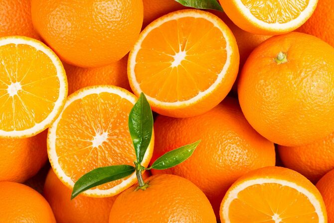 オレンジ色のオレンジ
