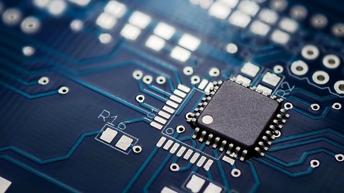 プリント回路基板とチップ