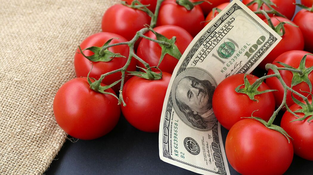 物価と借金に圧迫される家計､トランプ離れ進む中間層