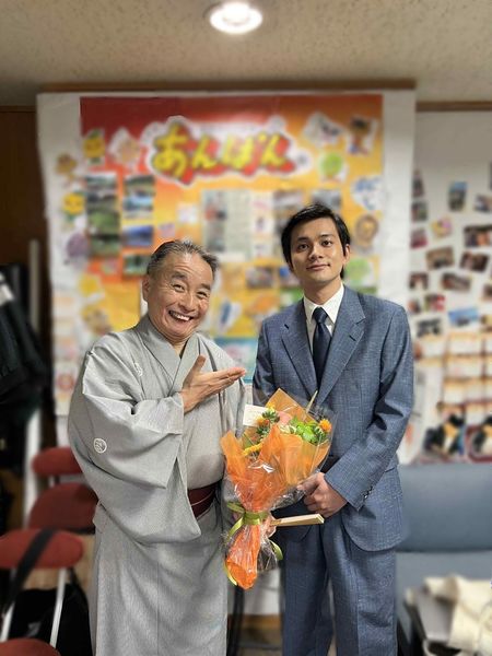柳井嵩役の北村匠海さんと。この写真は家宝です