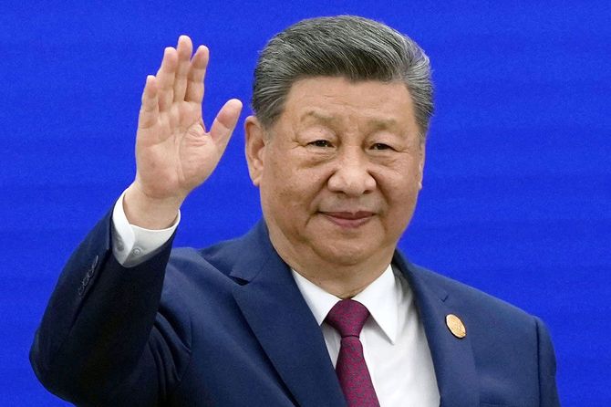 「世界人工知能大会」の開幕式に臨む中国の習近平国家主席=2026年7月17日、中国上海市