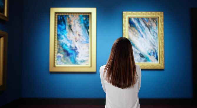 アートワークを鑑賞