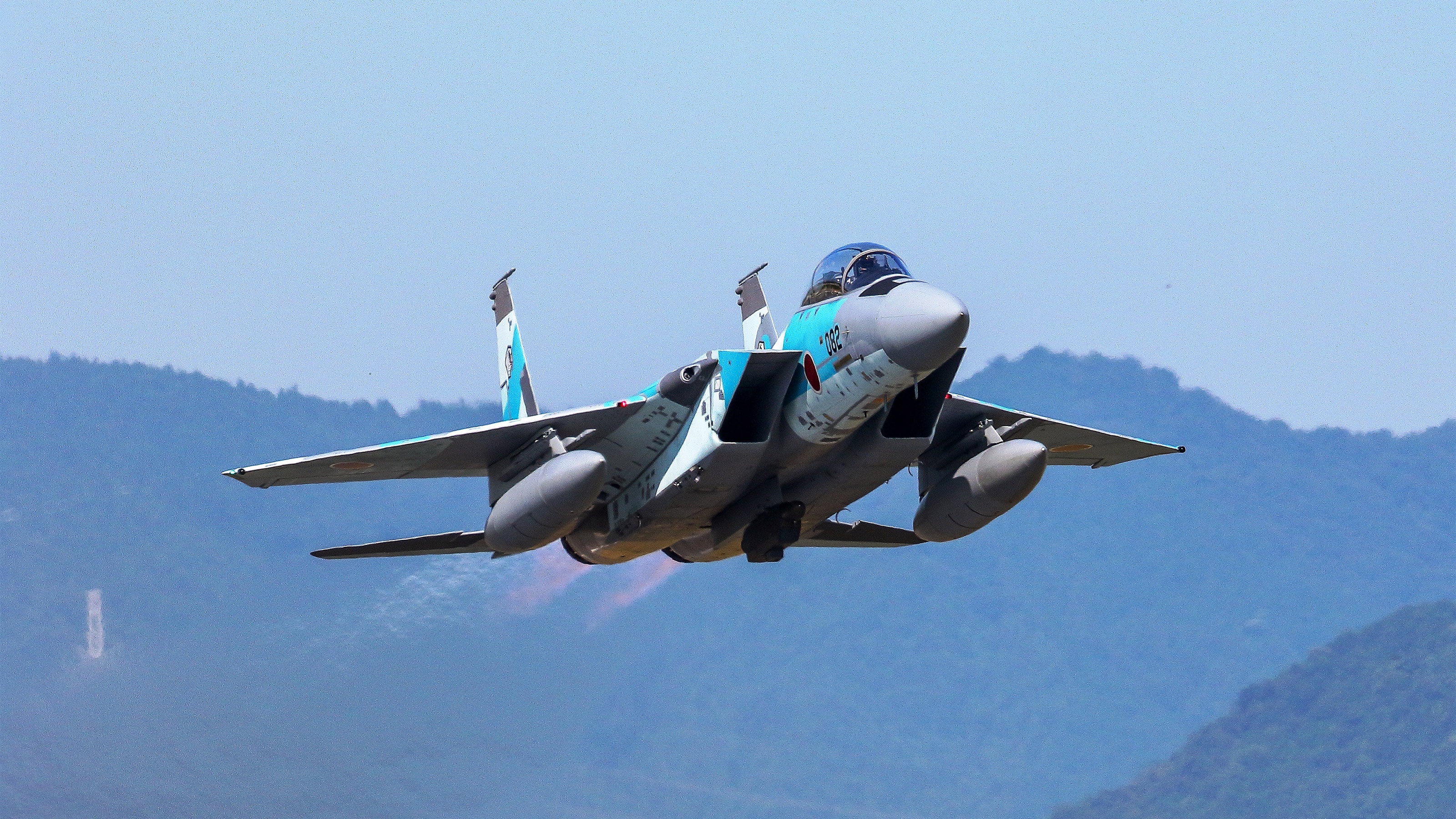 【サイン入り】F-15戦闘機 操縦席のリアル 前川宗 元イーグルドライバーが語る F‐15戦闘機 操縦席のリアル