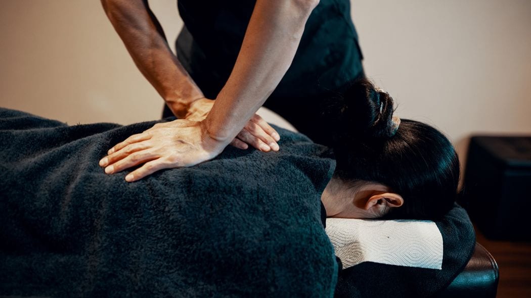 整体､カイロ､鍼灸…予約殺到｢神の手｣のウソ 治療時間が長い､回数券制は怪しい