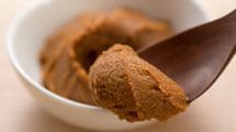 料理初心者がスーパーで買うべき｢みそ｣はこれ…料理研究家が｢一番安いものがいい｣という納得の理由