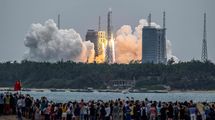 ｢ついに火星に到着も､ロケット残骸が落下｣中国の乱暴すぎる宇宙開発が止まらない