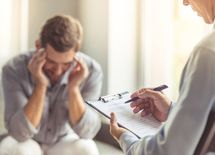 "持論"を押し付けてくる精神科医は要注意