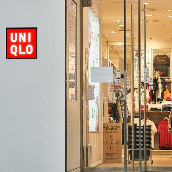 ユニクロ正社員 N社員 と R社員 の給与は天と地か President Online プレジデントオンライン