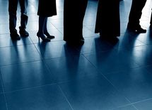 「働き方改革」は景気に悪影響を与えるか