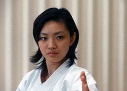 宇佐美里香ベスト空手 -世界一の形とそれを創るベーシックス＆マインド- (DVD)★ 収録時間：118分★全空連★全日本空手道連盟★形 宇佐美里香のゴールドセミナー 世界一の基本とチャタンヤラクーサンクー -呼吸を止めず力まず楽に技を極める！- （DVD）