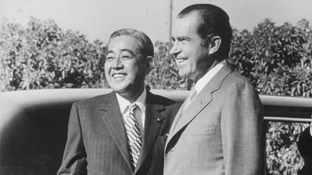 沖縄返還記念大型純銀メダル 佐藤栄作首相・ニクソン大統領 ハイグレード 沖縄返還記念大型純銀メダル 佐藤栄作首相・ニクソン大統領 ハイ