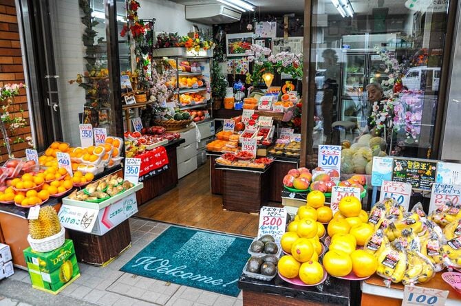 果物店の入口